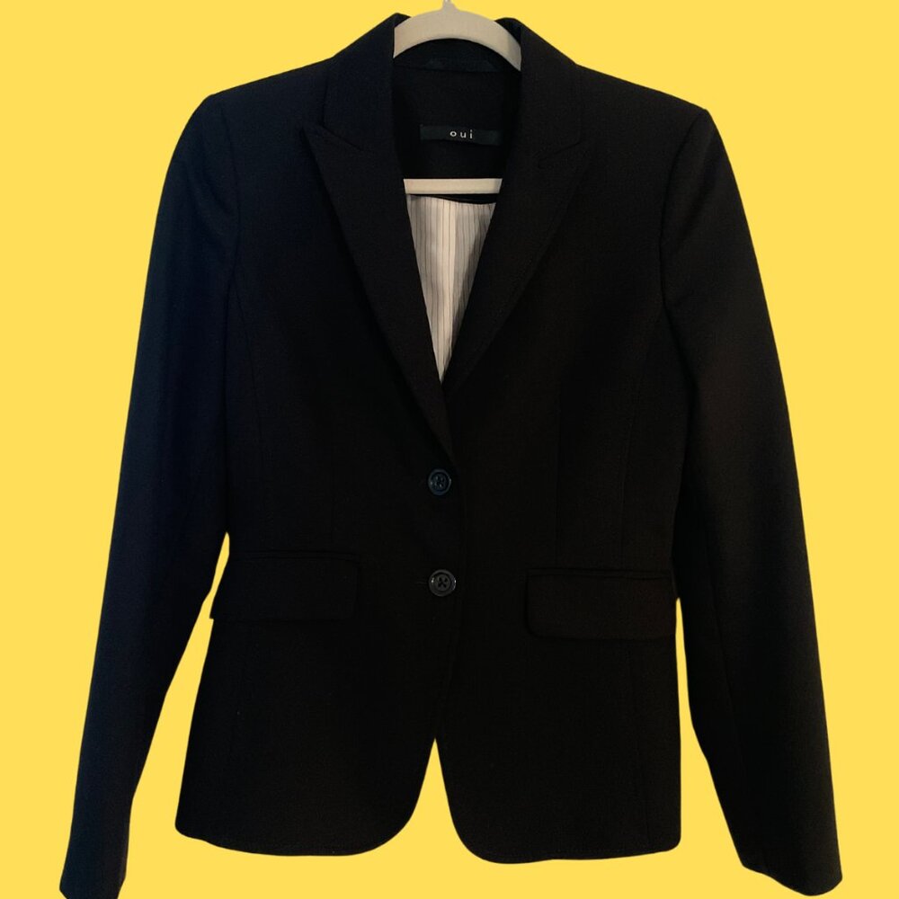 🖤 Black Blazer – Size 4 – Perfect Match for Black Blazer Pants! 🖤